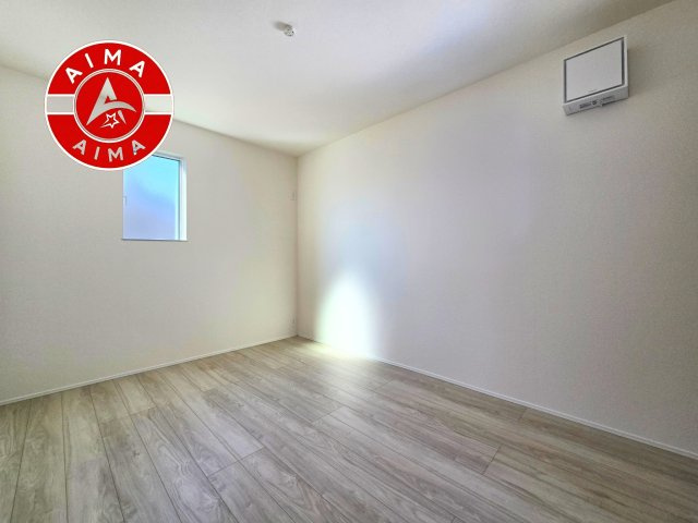 福岡市南区屋形原2丁目第1-4棟（3号棟）の内観：施工例|主寝室には収納力に優れたクローゼットがありますので、お部屋もすっきり片付きます。