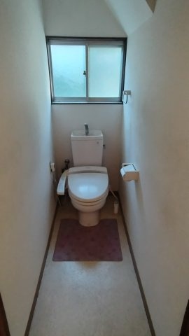 ６１９９６　羽島市竹鼻町蜂尻中古戸建てのトイレ