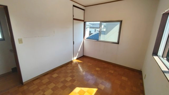 ６１９９６　羽島市竹鼻町蜂尻中古戸建ての洋室