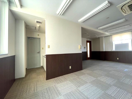 ＡＤＬビルの内装