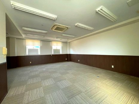 ＡＤＬビルの内装