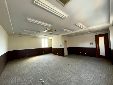 ＡＤＬビルの内装