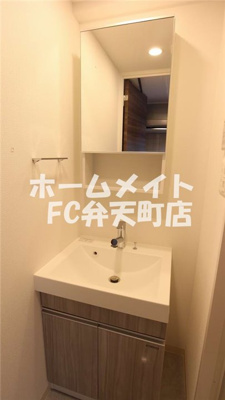 【洗面所】 | クリスタルグランツ・みなとシティ | 明るい洗面所です