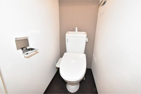 アドバンス名古屋モクシーのトイレ