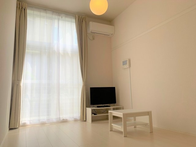 レオパレス東櫛原の居間・リビング|使いやすい居間です