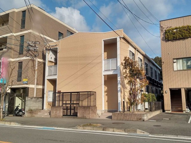 レオパレスコスモスの外観|設備・仕様は号室により異なる為、現況を優先致します。