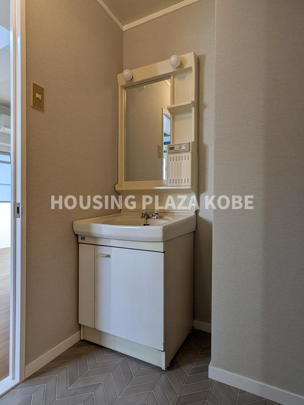 コースト須磨浦の独立洗面台