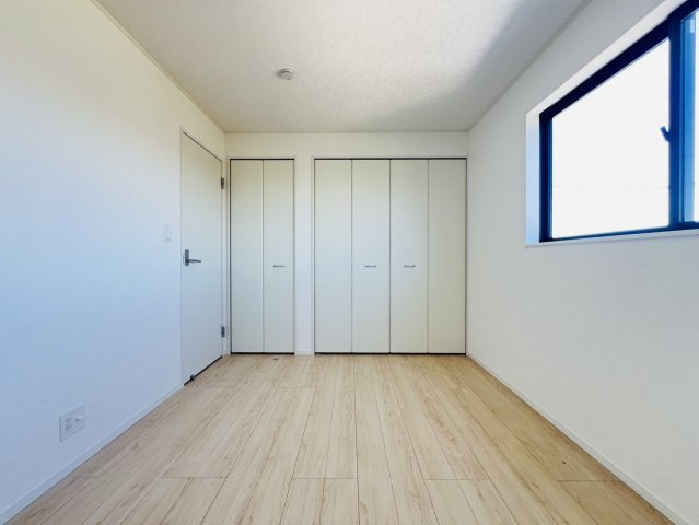 高浜市向山町5丁目8-38『仲介手数料無料』新築一戸建て・建売の洋室