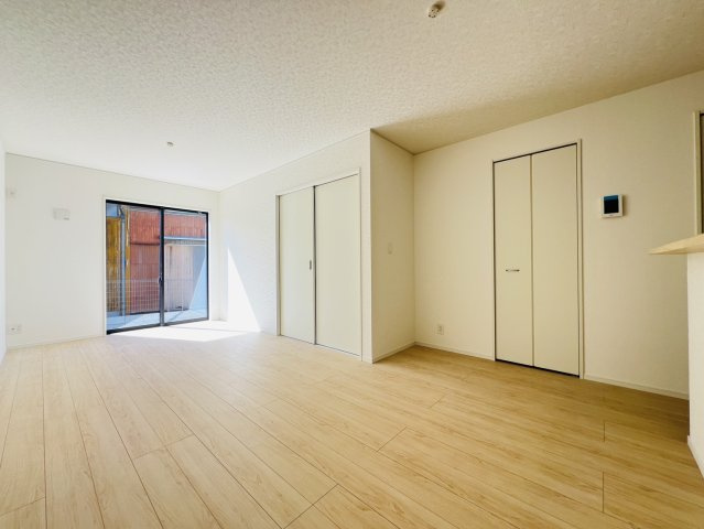 高浜市向山町5丁目8-38『仲介手数料無料』新築一戸建て・建売の居間・リビング