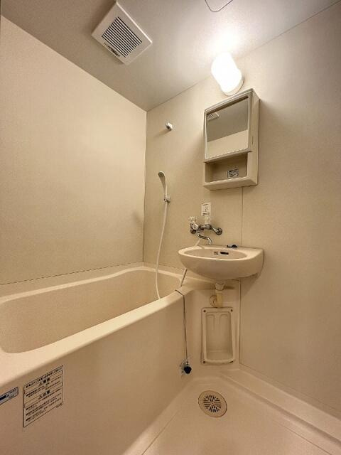 Ｒｉｔｚ　Ｃｌａｉｒの浴室