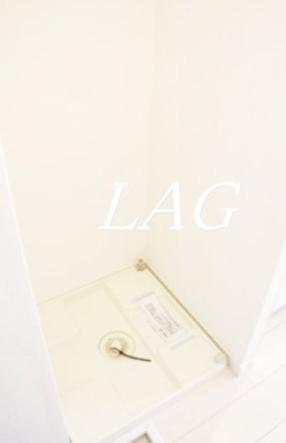 【設備】 | リブリ・ルームス弁天3 | 室内洗濯機置き場です。