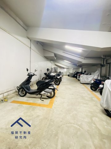 JGMベリテュード箱崎公園セカンドステージの駐車場