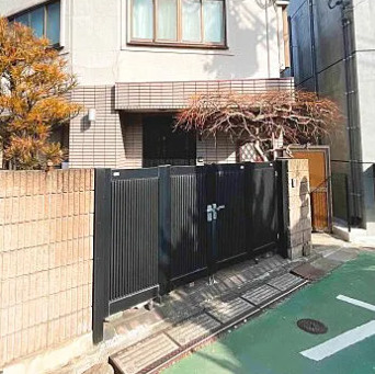 メールメゾンシマのエントランス