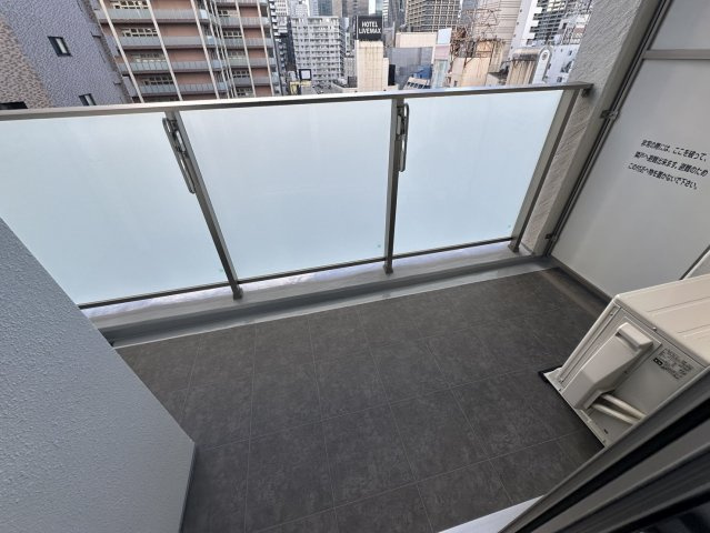 アーバネックス東梅田のバルコニー