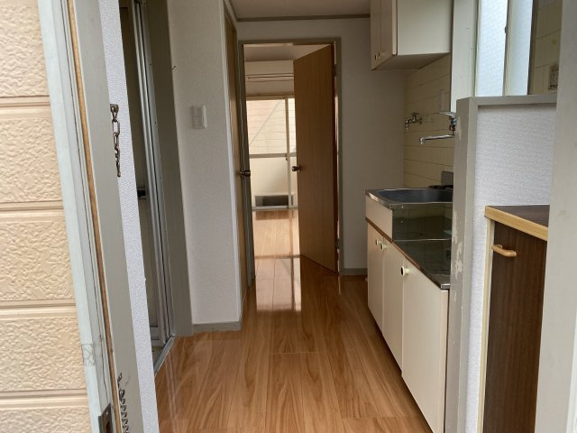 国分ハイツＡ棟・Ｂ棟の玄関|同建物別部屋 現況優先