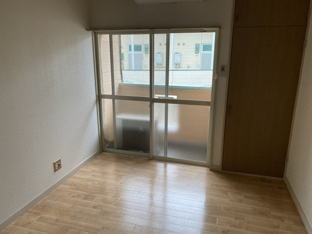 国分ハイツＡ棟・Ｂ棟の洋室|同建物別部屋 現況優先