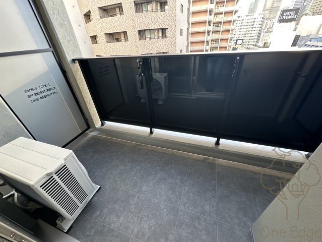 アーバネックス東梅田のバルコニー