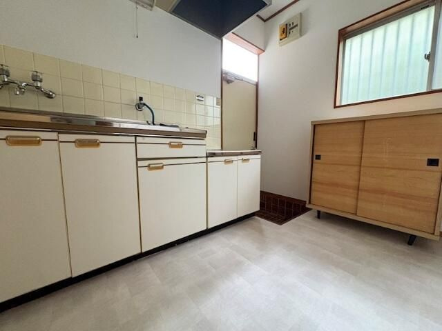 バディーハイツの洋室