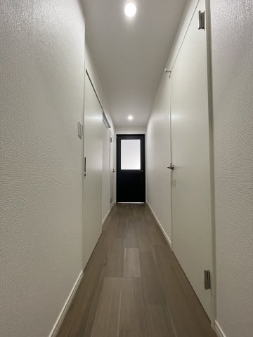 チサンマンション小笹のその他|玄関からリビングが直接見えない設計。プライバシーに配慮した間取りです。