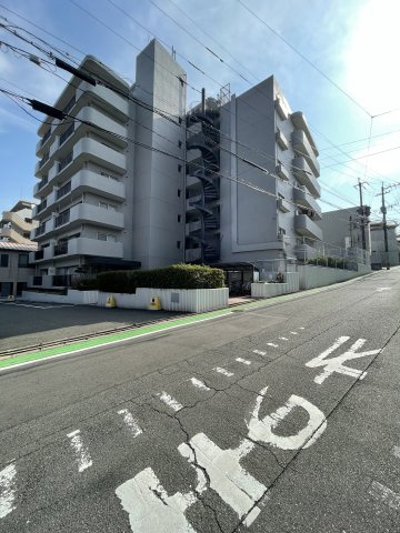 チサンマンション小笹の外観|総戸数36戸のマンションです。