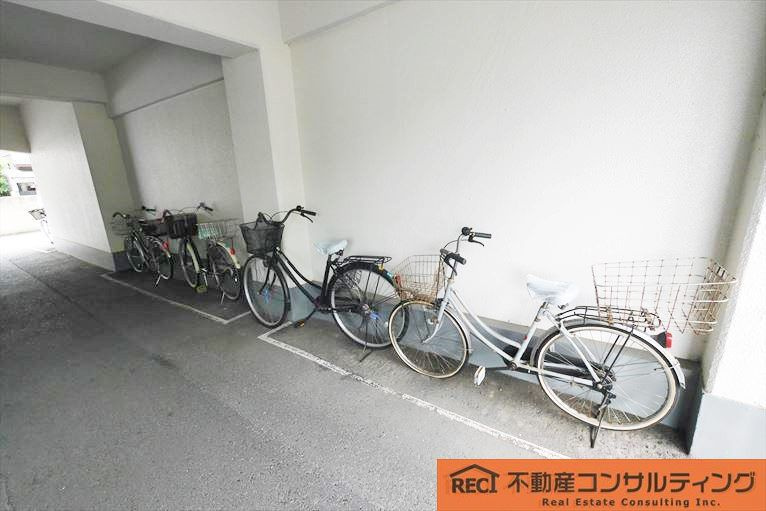 西宮ハウスの駐輪場