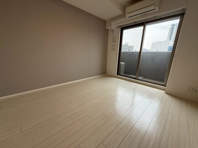 TLRレジデンス本町WESTの居間・リビング