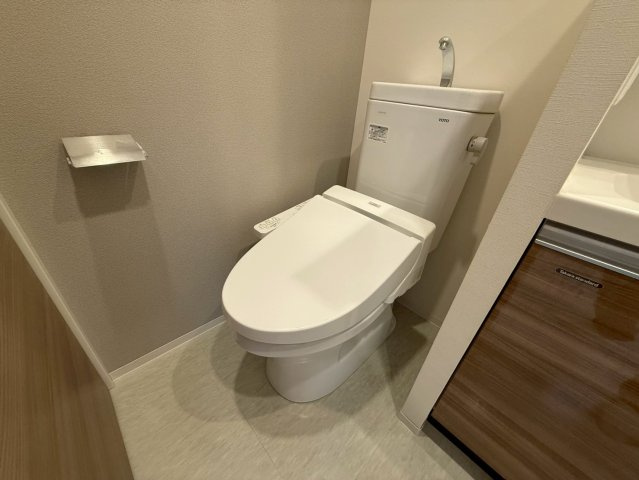 TLRレジデンス本町WESTのトイレ