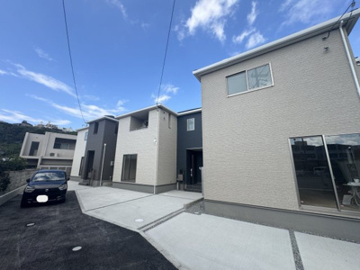 【外観】 | 豊見城市我那覇（全3棟）3号棟 | 3号棟　駐車2台可♪