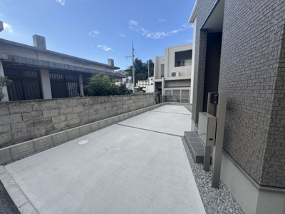 【駐車場】 | 豊見城市我那覇（全3棟）3号棟 | 3号棟　駐車2台可♪