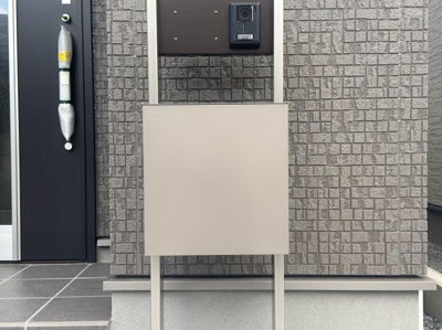 【設備】 | 豊見城市我那覇（全3棟）3号棟 | 3号棟　オシャレなポスト♪