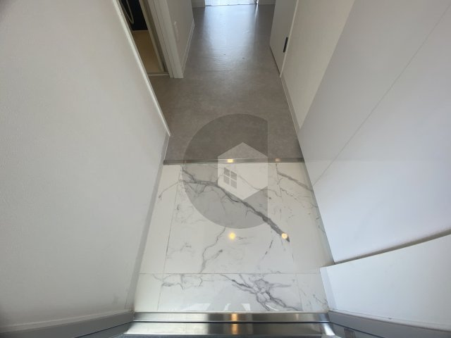 Siete布施駅前の玄関