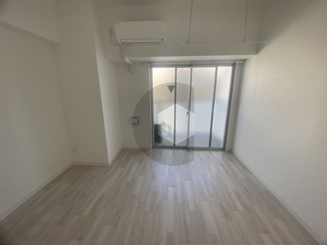 Siete布施駅前の洋室