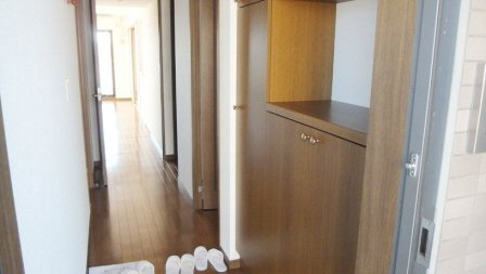 アソシエール西船橋の玄関|玄関から室内