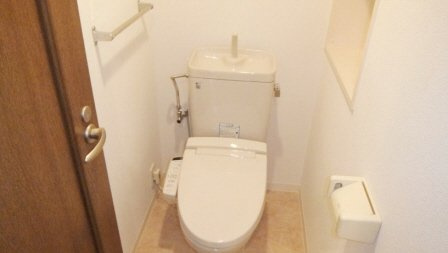 アソシエール西船橋のトイレ|ウォッシュレットつき