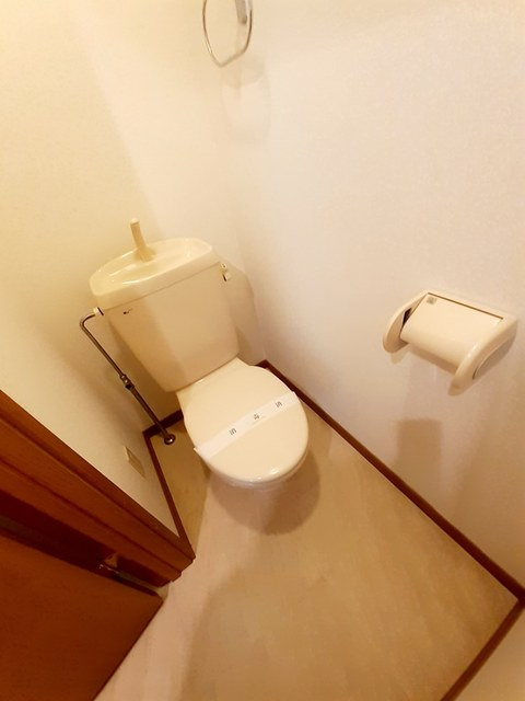 ヴィラシャルマンⅡのトイレ|トイレ