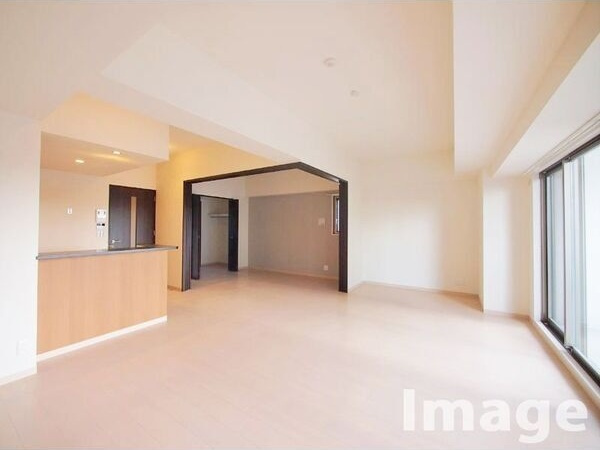 オルソパール伝馬の居間・リビング