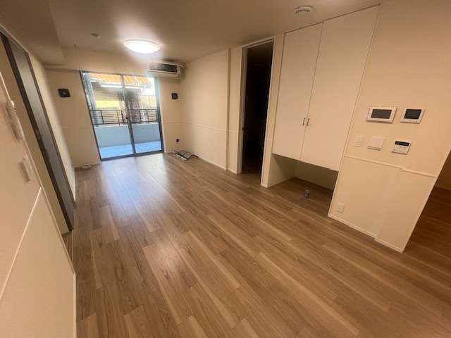 メゾン　メルヴェイユの居間・リビング|別部屋の写真です