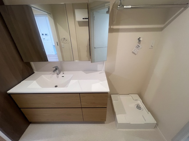 メゾン　メルヴェイユの洗面所|別部屋の写真です