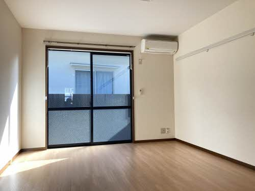 アヴァンティ東本浦の洋室|コンパクトで使いやすい洋室です