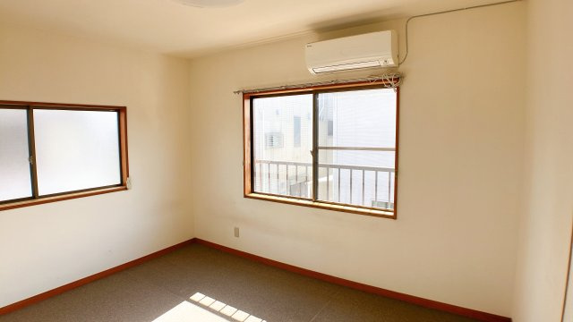 半田市瑞穂町戸建ての洋室
