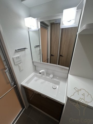 アーバネックス梅田中崎町IIの独立洗面台