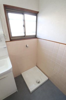 【設備】 | 若松町４丁目戸建 | 室内洗濯機置き場