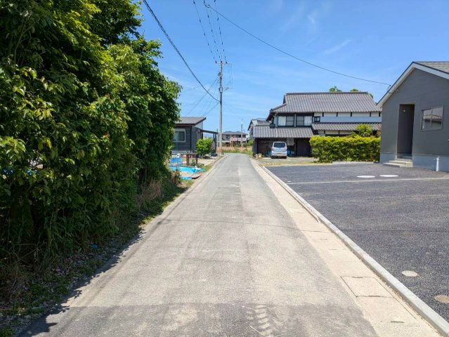 柳川市間の新築一戸建の前面道路含む現地写真
