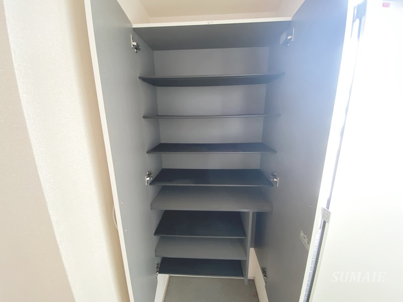 ラウレアの収納|シューズボックスです☆