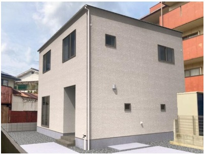 丸亀市　中府町①　太陽光つきオール電化住宅の外観パース|４LDKのコンパクトなお家です。＊イメージ写真ですので実物とは異なることがございます。