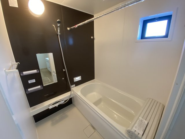 所沢市上安松9期の浴室
