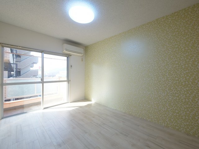 ル・クール瀬戸Ⅱ棟の寝室|※写真は別の部屋のものです。