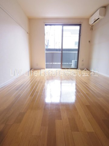 グランシード・Ｓ(グランシードエス)の居間・リビング