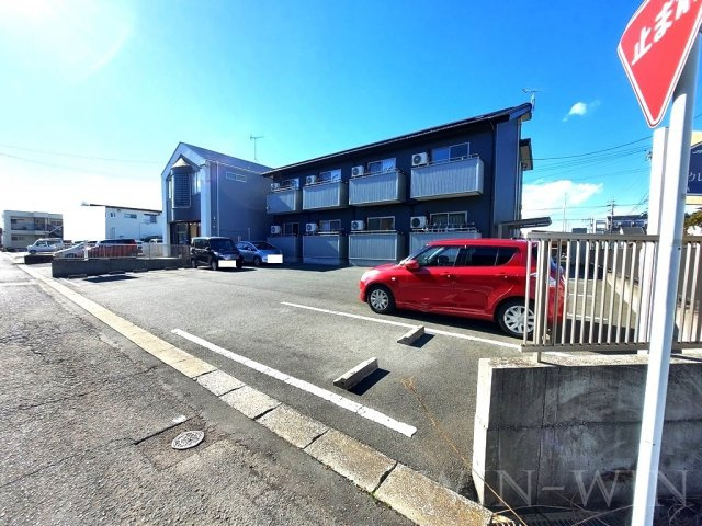 クレシタ神ノ輪の駐車場