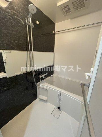 スプランディッド上本町WESTⅡの浴室|カラーバリエーション有